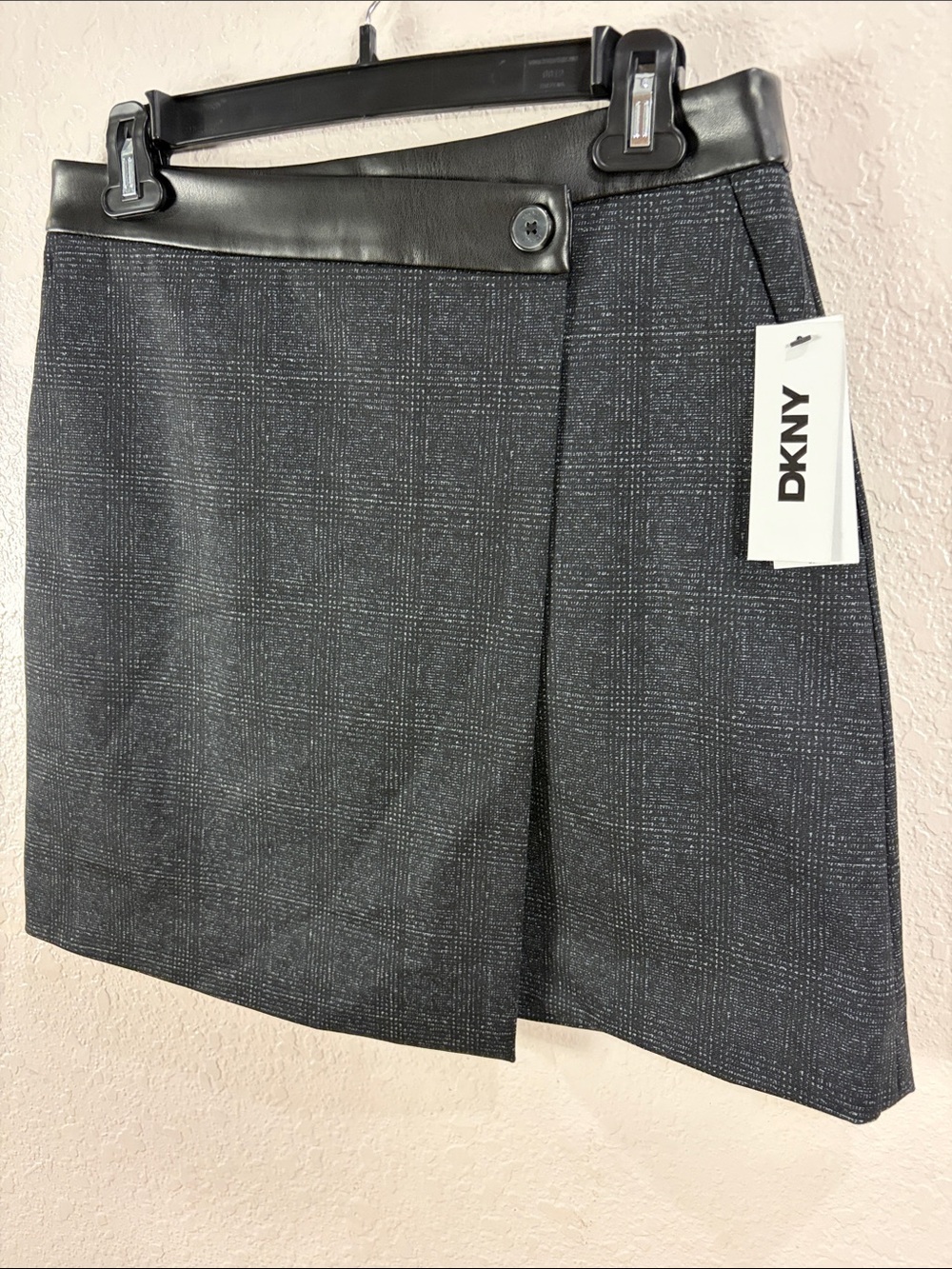 DKNY ,Size 4,Women’s Black Plaid Wrap Mini Skirt with Faux Leather Trim - Picture 4 of 17